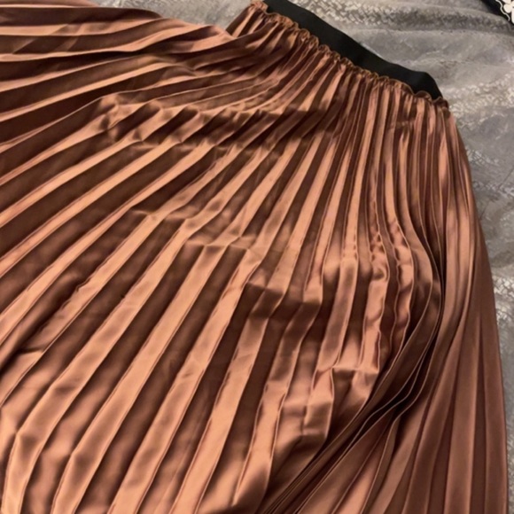 Zara midi skirt - Picture 3 of 5